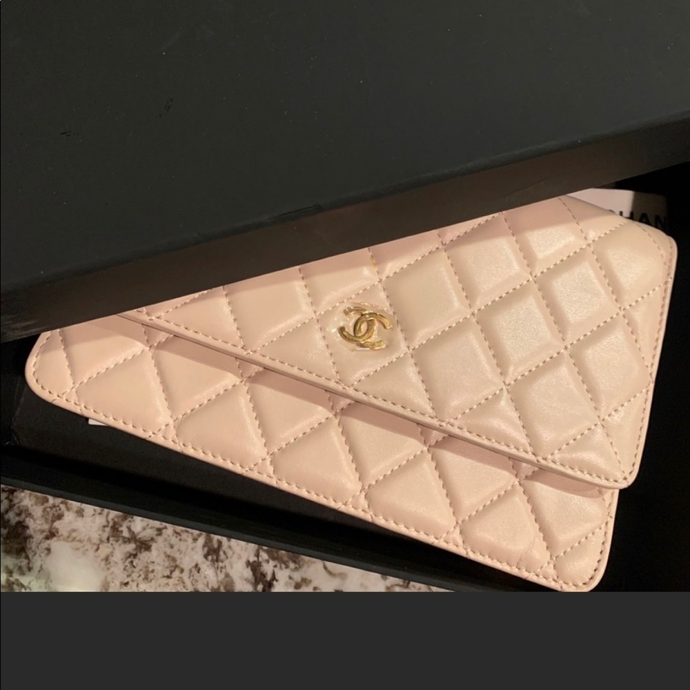 Baby pink purse